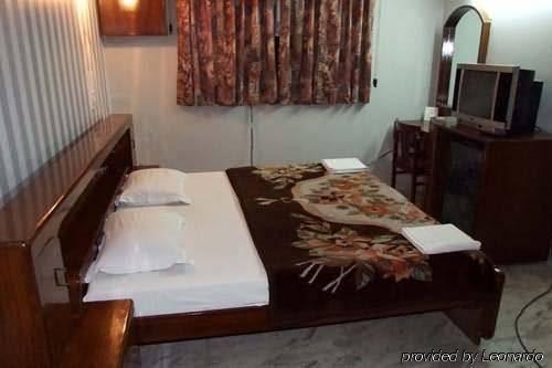 Hotel Welcome Palace Delhi  Dış mekan fotoğraf